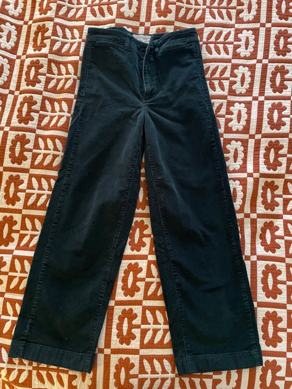 Everlane Sailor pants in Scarab